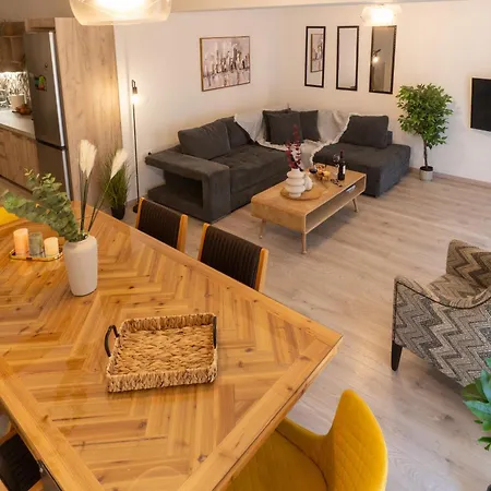 Skyline Horizon Apartment